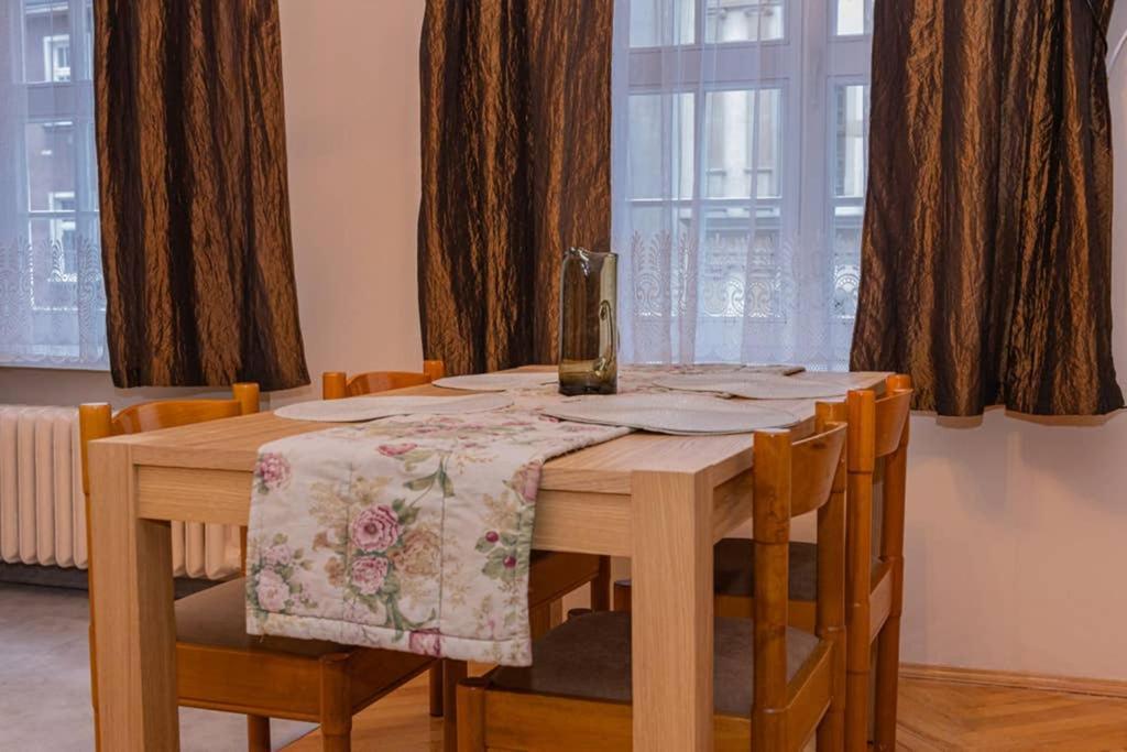 Apartament Brama Chlebnicka グダニスク エクステリア 写真